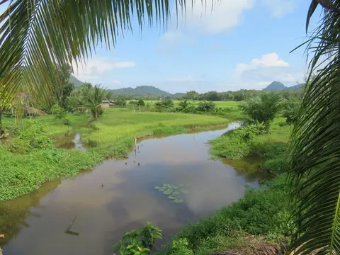 Tapiatn mani'/sungai tempat mandi